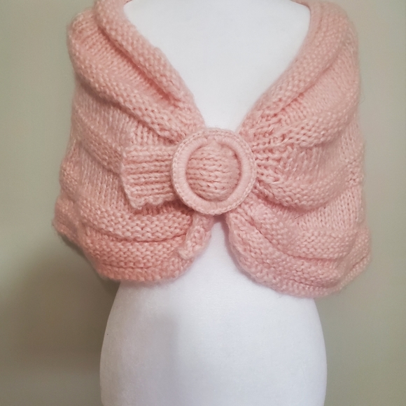 Collection XIIX LT Accessories - Collection XIIX LTD Vintage Pink Cable Sweater Wrap/Shawl.  One Size.